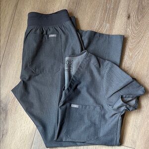 Figs Gray Technical Collection Scrub Set